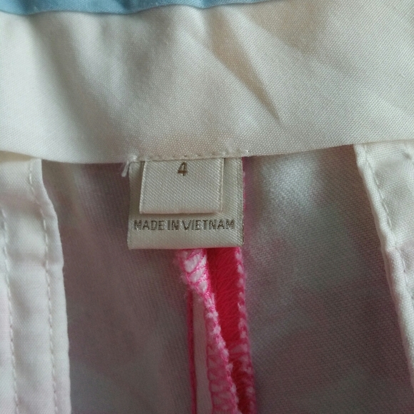 J. Crew Pink & White Floral Stretch Shorts, 32" Waist X 3" Inseam Length - Picture 5 of 7